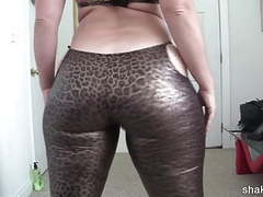 DirtySexNet presents: Latex body suit cant contain this booty
