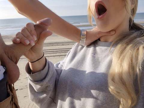 DirtySexNet presents: Outdoor after a blowjob for a stranger on the beach, i was fucked in public