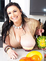 DirtySexNet presents: Sex in the kitchen
